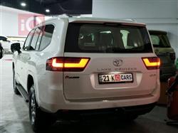 تۆیۆتا لاند کروزەر